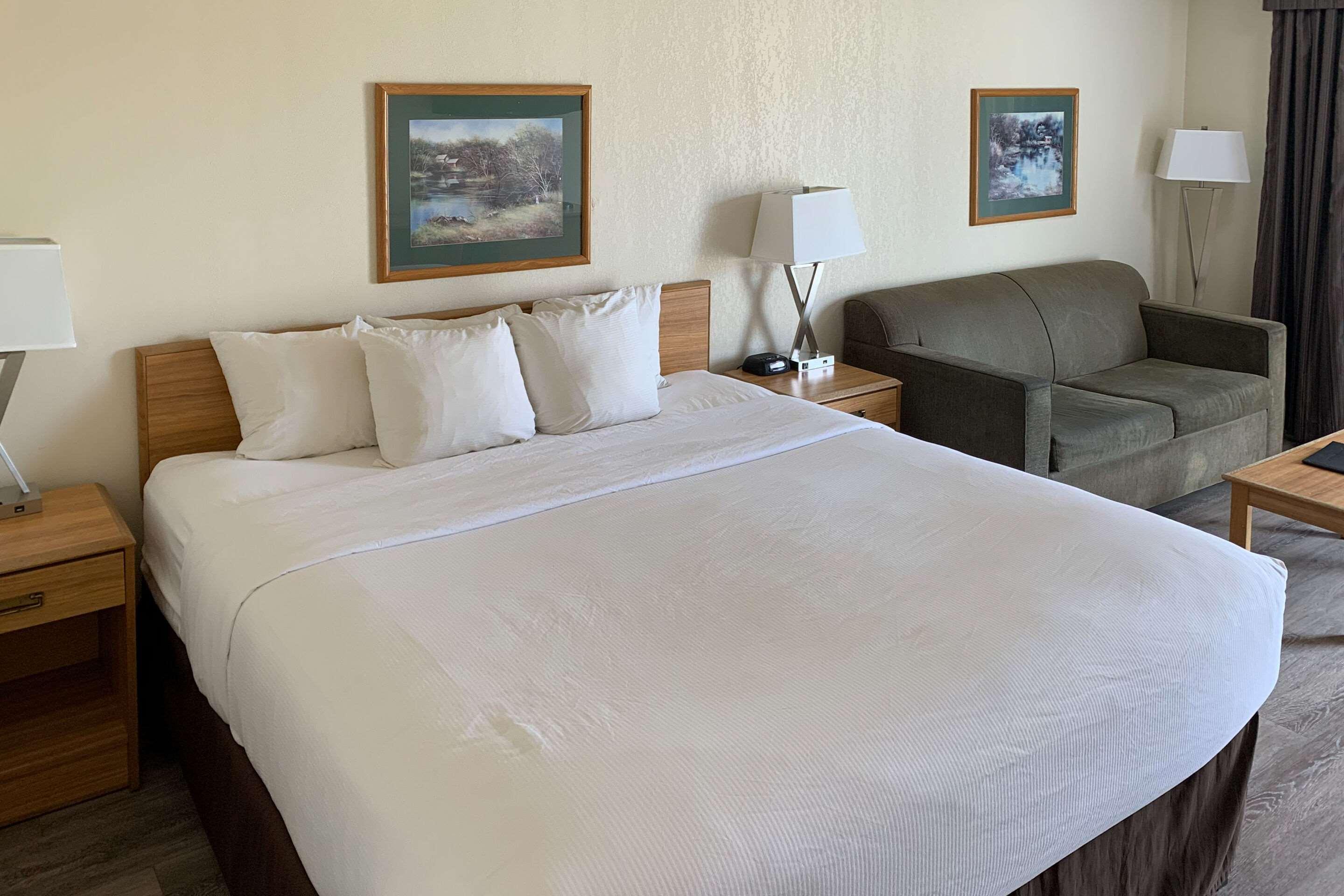 Rodeway Inn Алтуна Экстерьер фото
